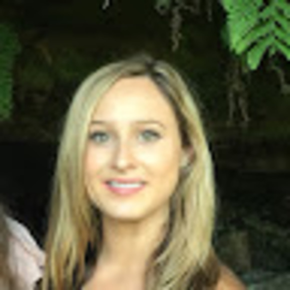 Meet your Posher, Andrea - Picture 1 of 1